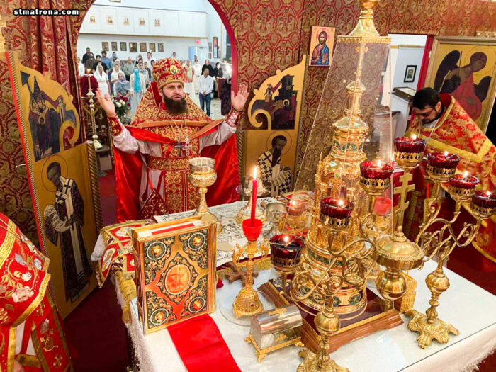На праздник Пасхи викарий возглавил праздничное богослужение в главном храме Славянского Викариатства
