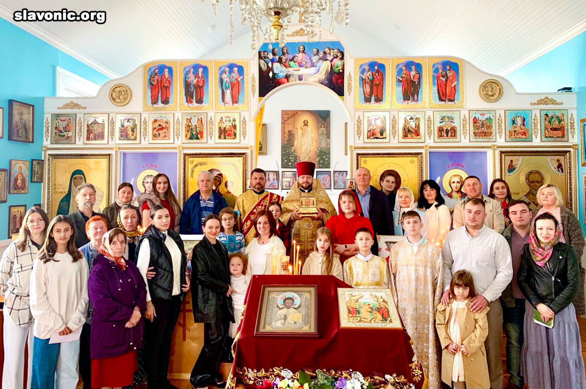 Свято-Николаевский приход в Рэд-Бэнке отметил 72-летие со дня основания