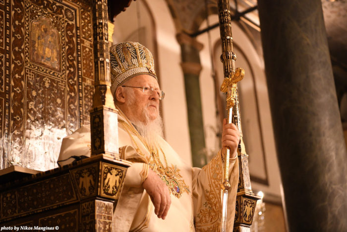 В пасхальную Патриарх Варфоломей совершил богослужение в Соборе святого Георгия на Фанаре