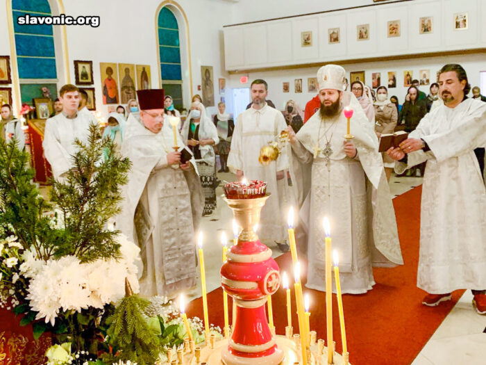 В главном храме Славянского Викариатства молитвенно отметили Рождество Христово