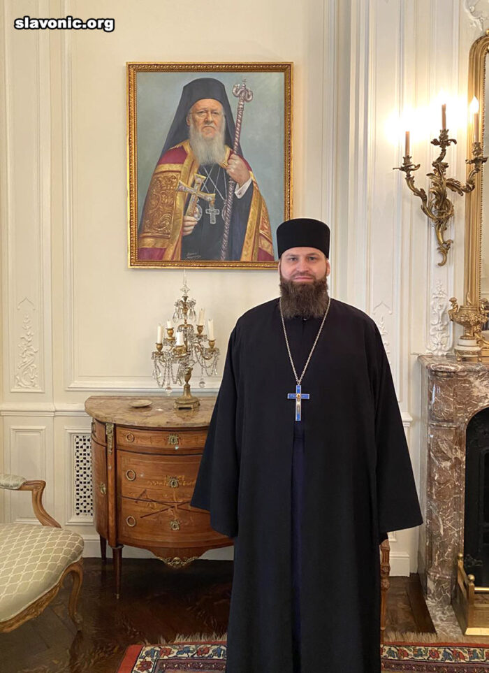 Архієпископ Елпідофор і архімандрит Олександр обговорили поточний стан справ в Слов'янському Вікаріатстві