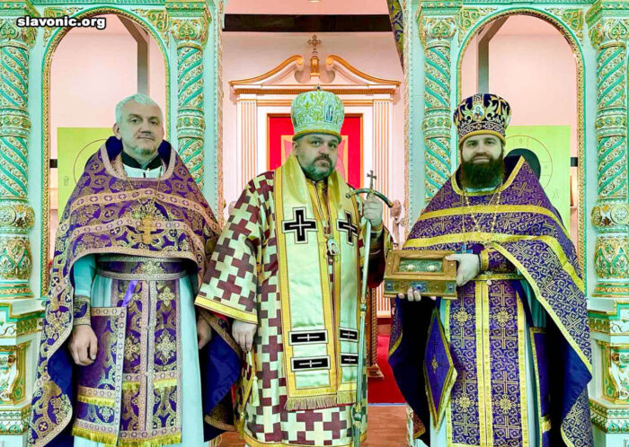 Иерарх Православной Церкви Чешских земель и Словакии возглавил Литургию в главном храме Славянского Викариатства