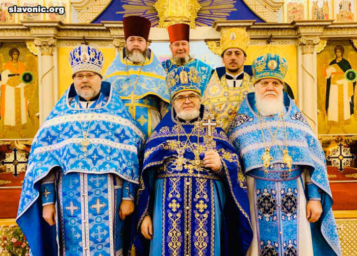 Святкові богослужіння свята Стрітення Господнього звершені у соборах Слов'янського Вікаріатства