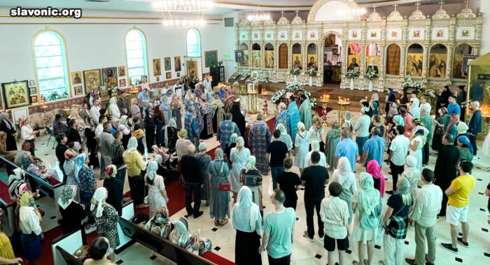 У Хрестопоклонну неділю вікарій очолив Таїнство Соборування у соборі святої Матрони в Маями