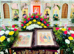 На праздник Троицы викарий Славянского Викариатства совершил Литургию в Майамском соборе