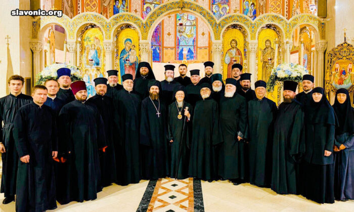 Патриарх Варфоломей и духовенство Славянского Викариатства