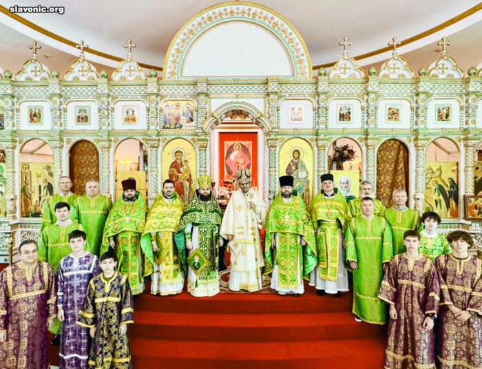 митрополит Кринийский Кирилл, Патриарший экзарх Мальты, с духовенством Славянского Викариатства