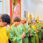 Викарий Славянского Викариатства совершил богослужения праздника Входа Господня в Иерусалим