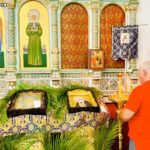 Викарий Славянского Викариатства совершил богослужения праздника Входа Господня в Иерусалим