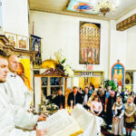 Иван Беля читает Евангелие