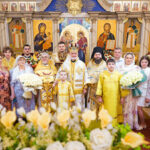 Архиепископ Елпидофор возглавил Божественную литургию в Бруклинском соборе по случаю 70-летия настоятеля протопресвитера Александра Беля
